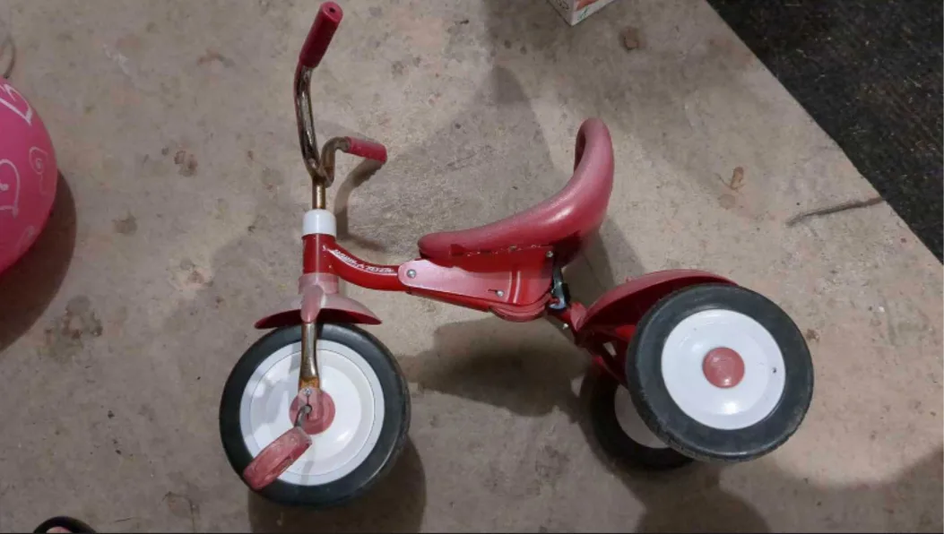 Free Radio Flyer Tricycle #freecycle thumbnail