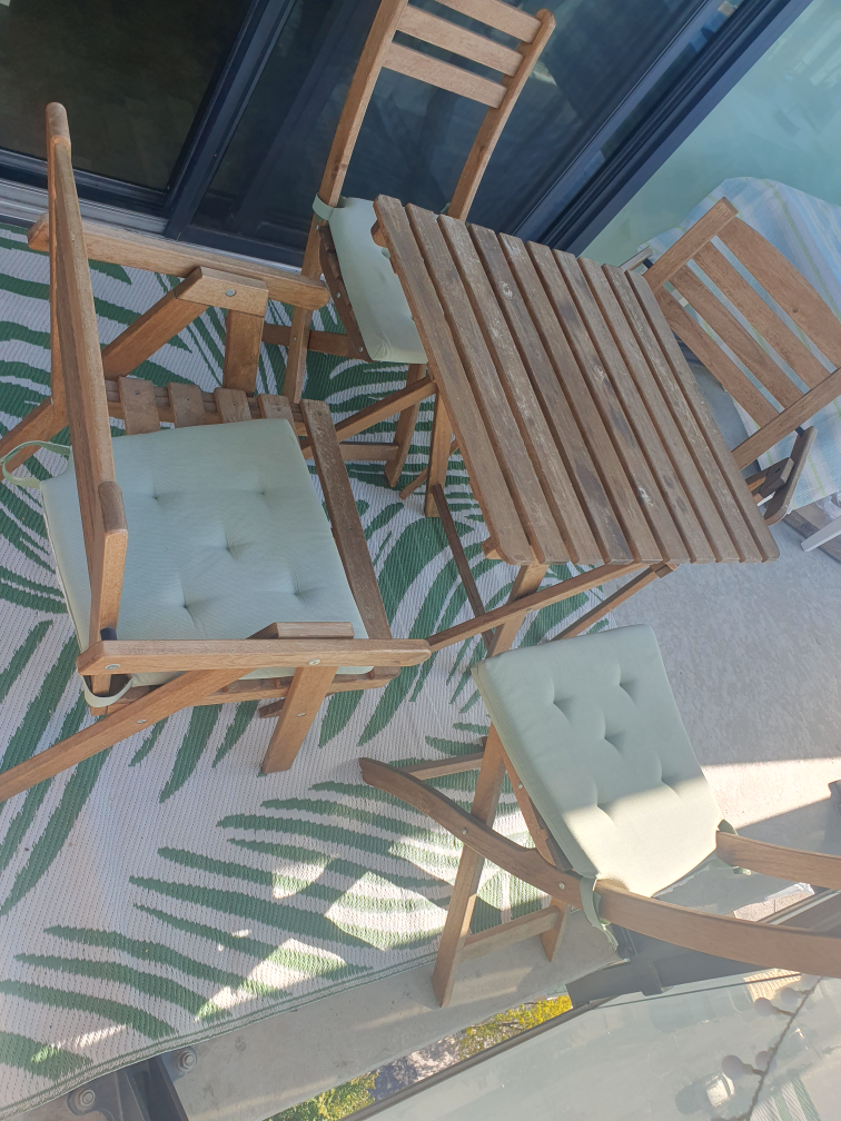 Outdoor Patio Table & Chair Set