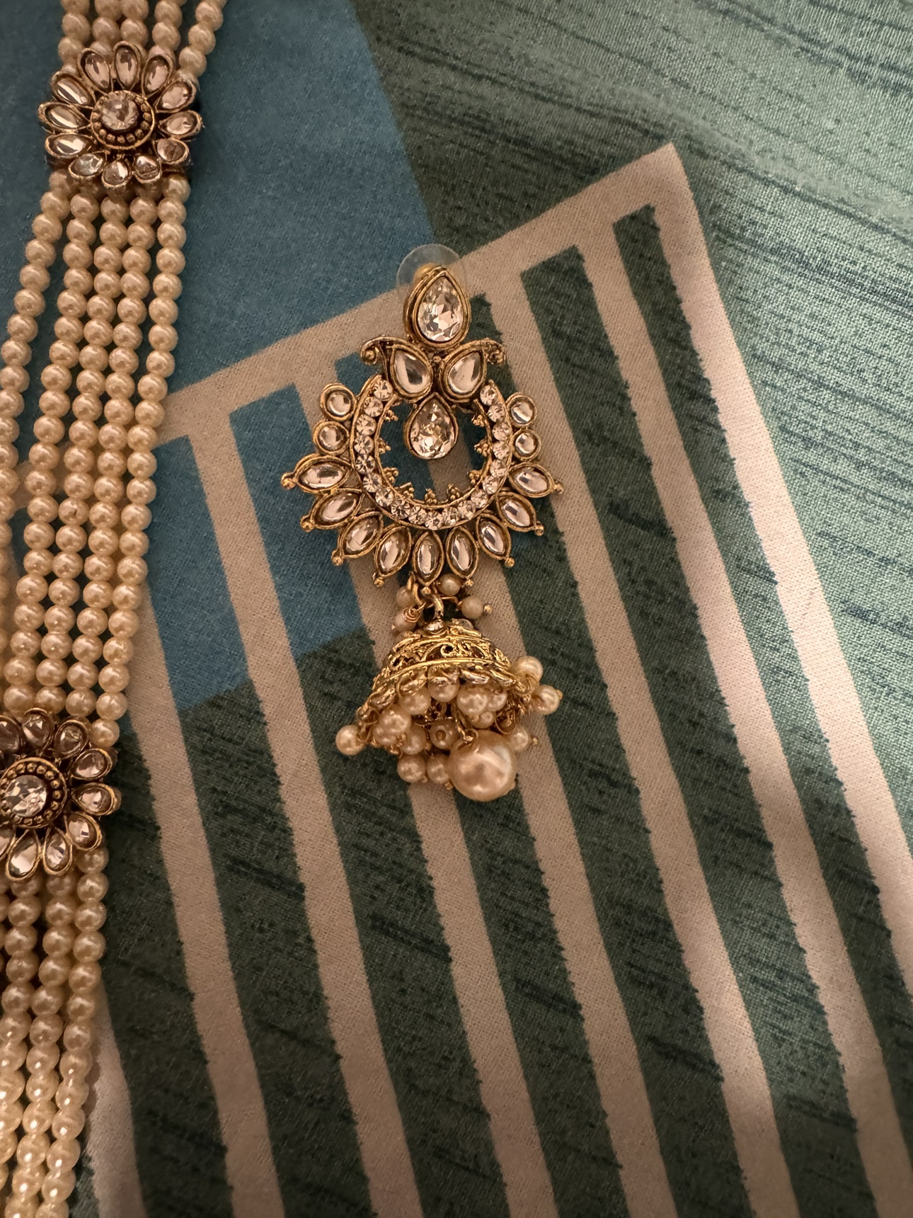 Pearl and Gold Indian Necklace Set - photo 5