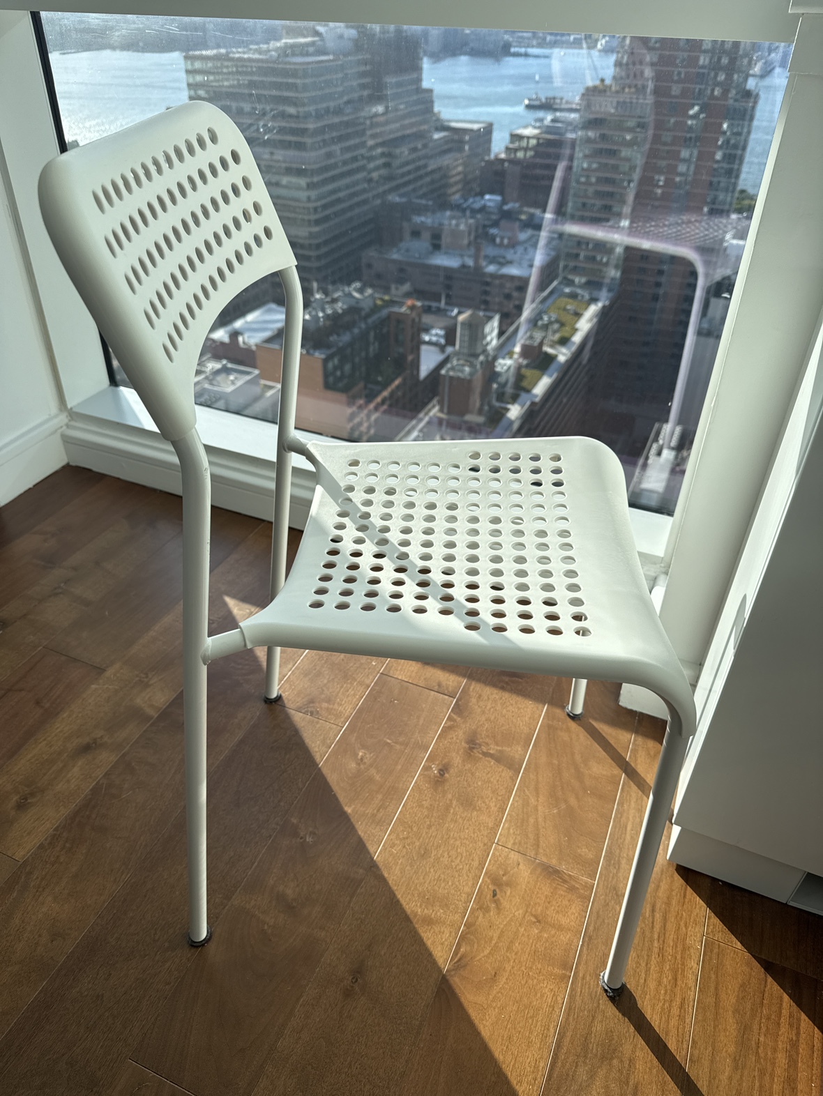 IKEA ADDE White Chair (up to 3 - price for 1) - photo 2