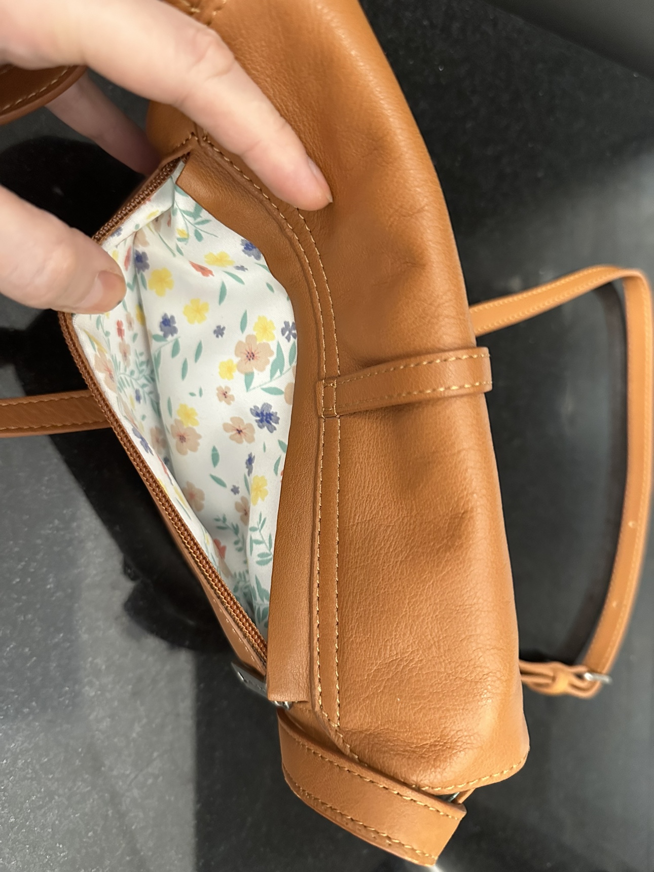 Brand New Lancaster leather crossbody bag - photo 4