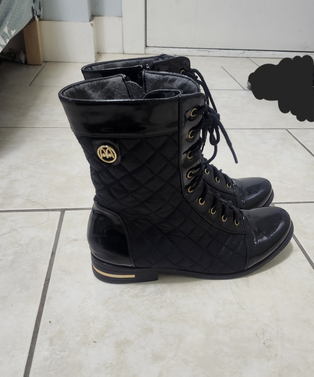 Black Quilted  Lace-up Boots