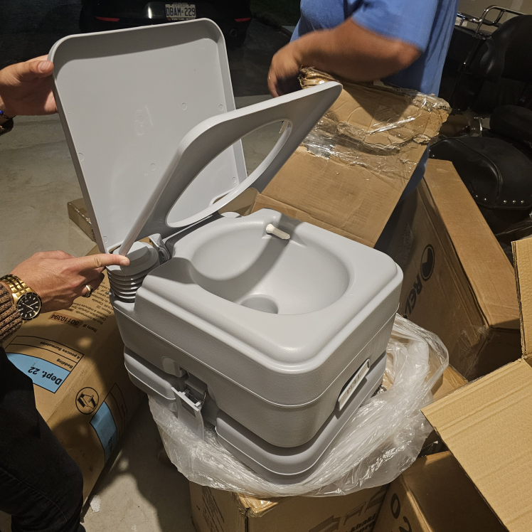 Portable Camping Toilet - photo 4