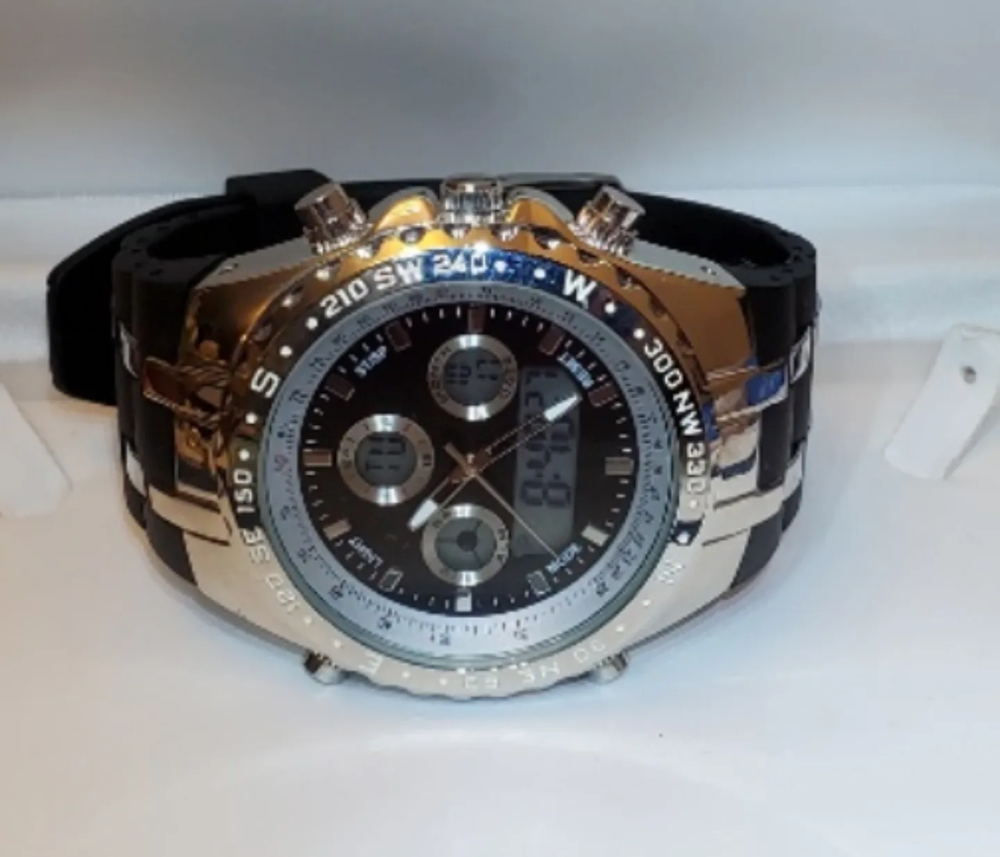 Hennessey Men's Chronograph Watch image indicator(2)
