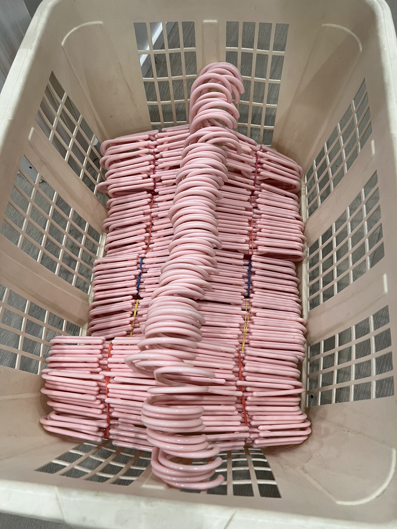 Kids Plastic Hangers - photo 5