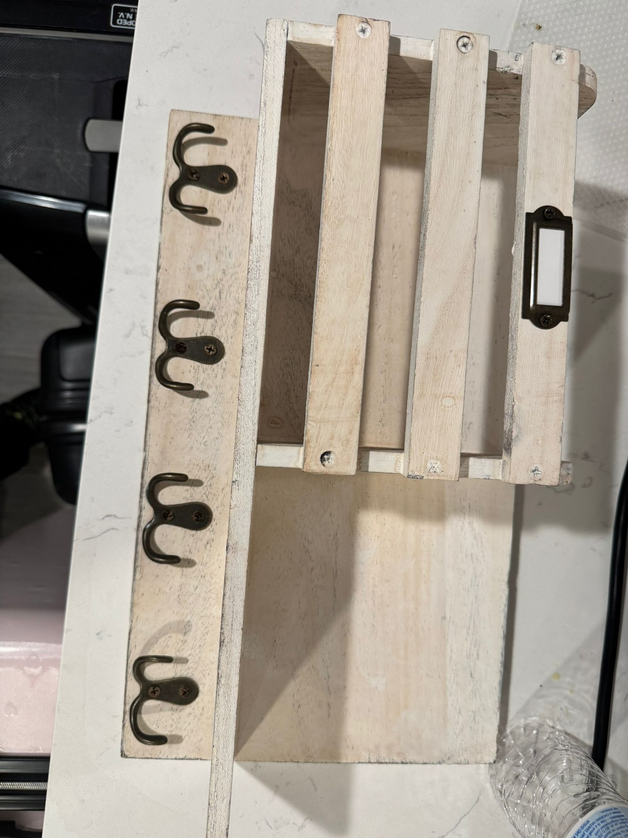 White Wooden Wall Organizer - photo 2
