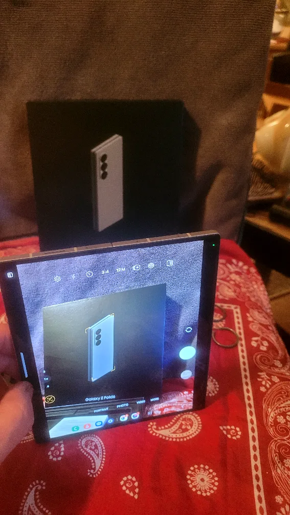 Samsung Galaxy Z Fold 6 image indicator(5)