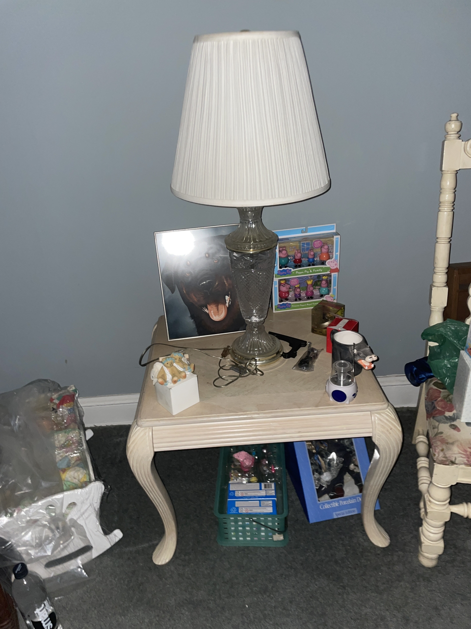 Table and crystal lamp