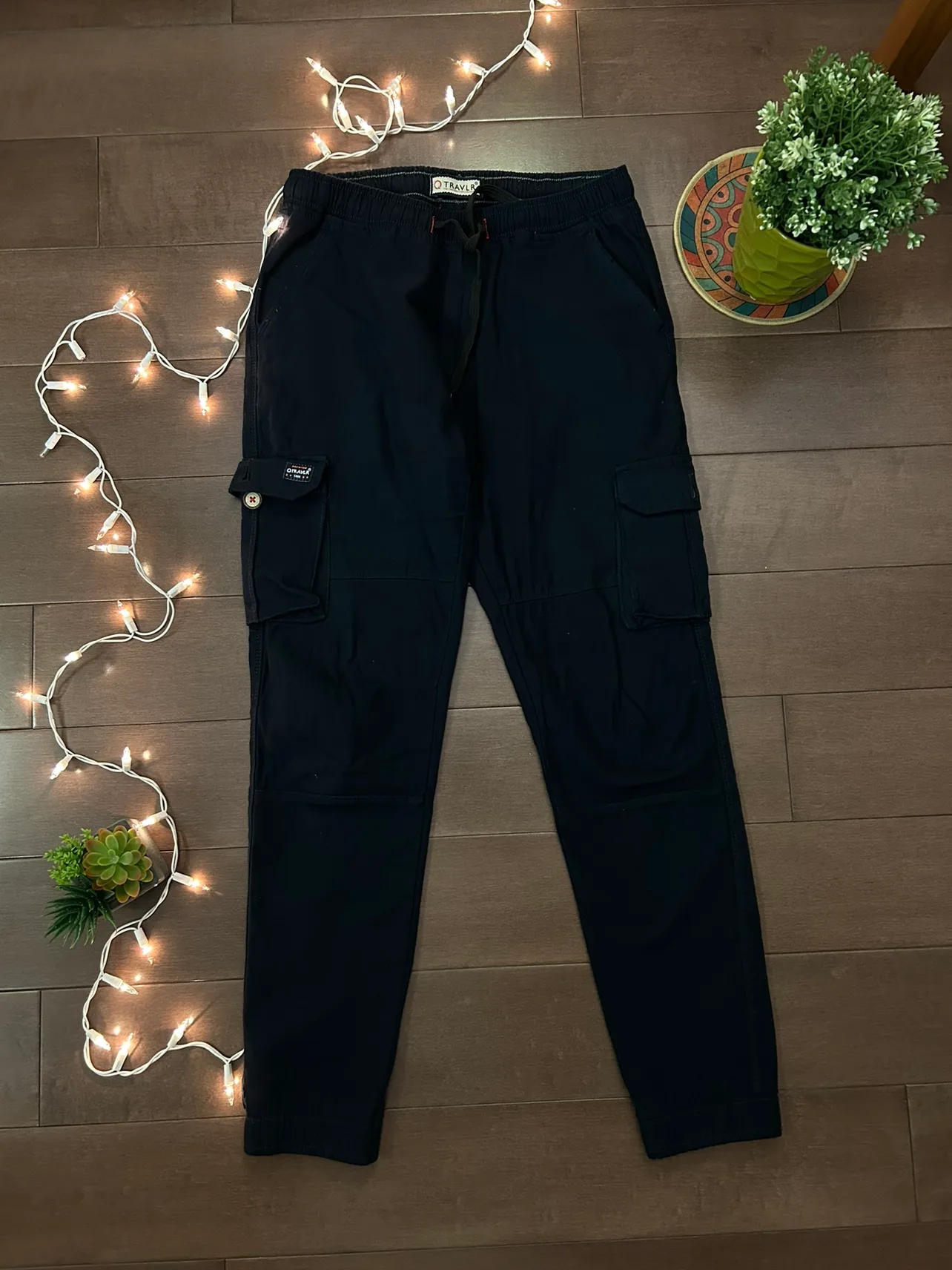Women Cargo Pants thumbnail