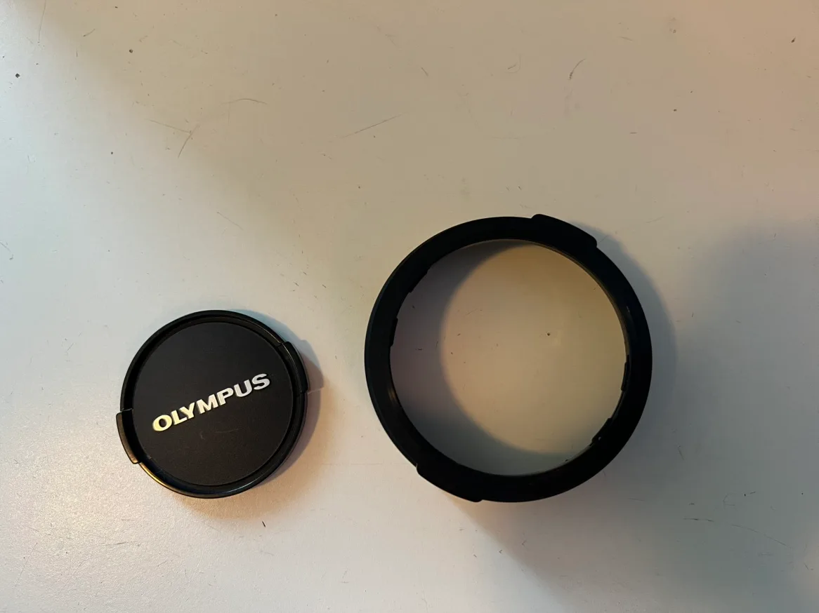 Vintage Olympus OM 77 AF with 35-70mm Lens and Leather Cover image indicator(10)