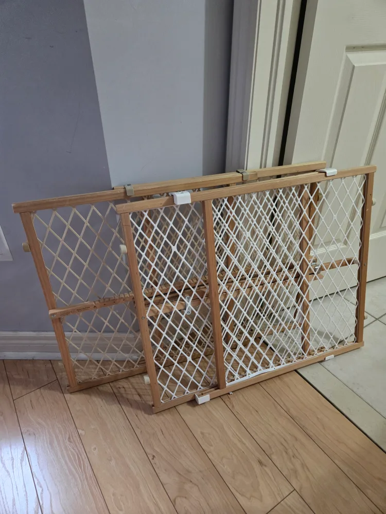 No-drill baby gates - Wooden - White Mesh