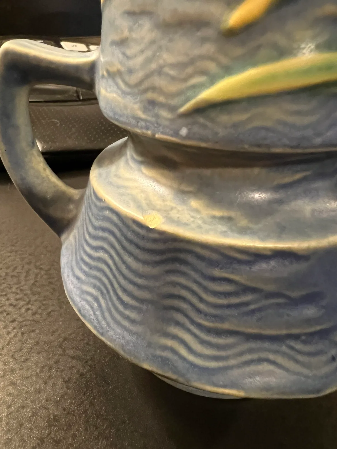 Roseville Freesia Vase (chipped) image indicator(5)