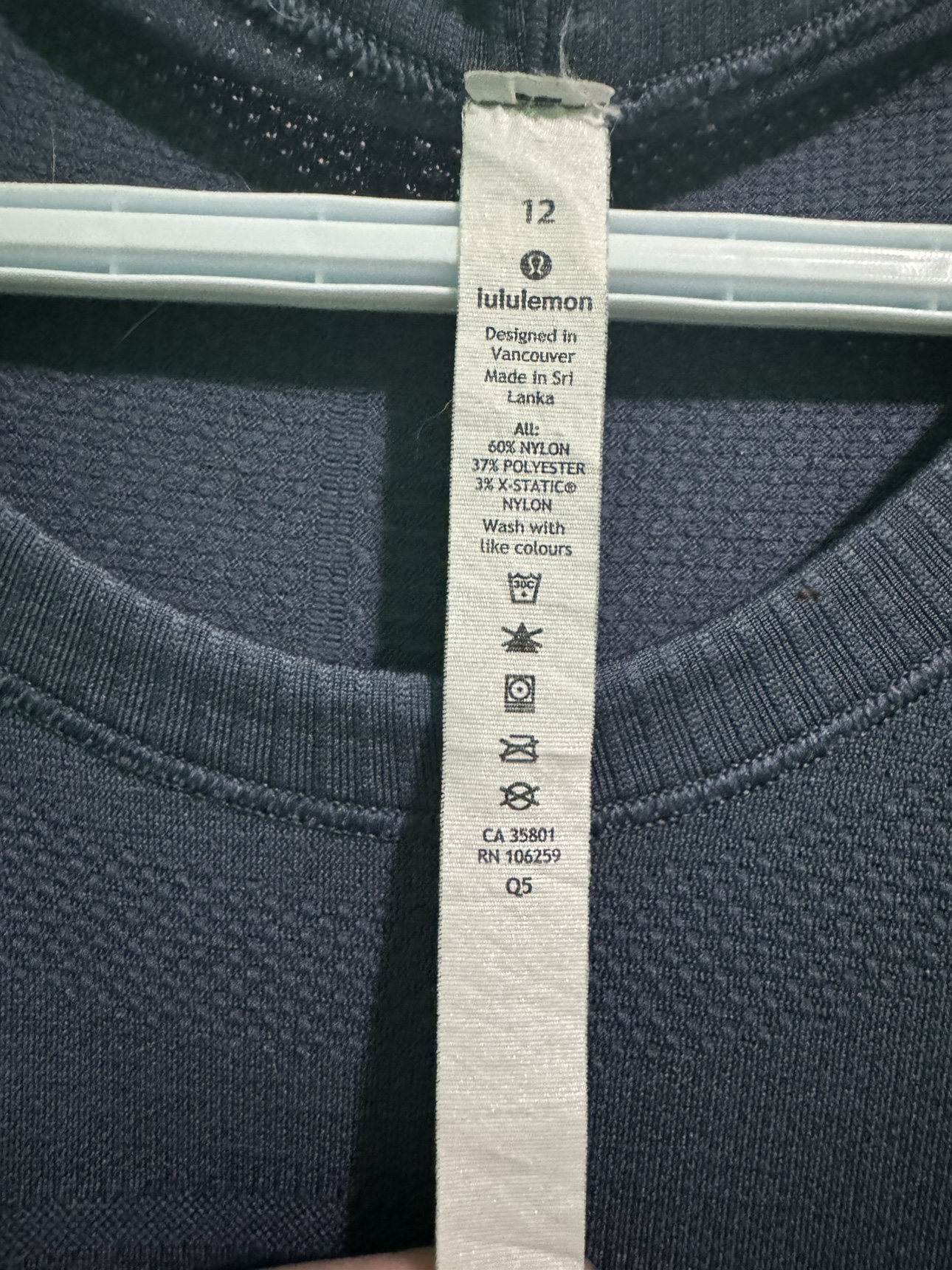 Lululemon Size 12 Shirt - photo 3
