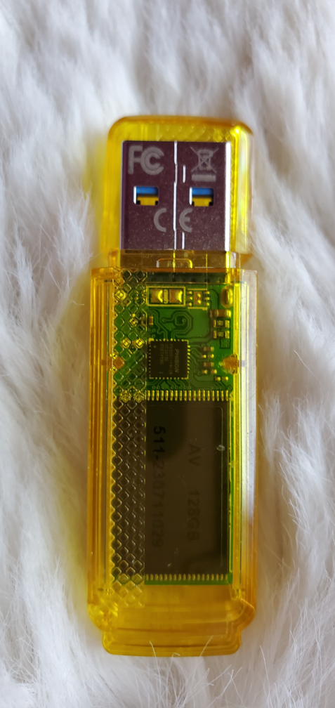 128GB Yellow Micro Center USB Flash Drive - photo 4