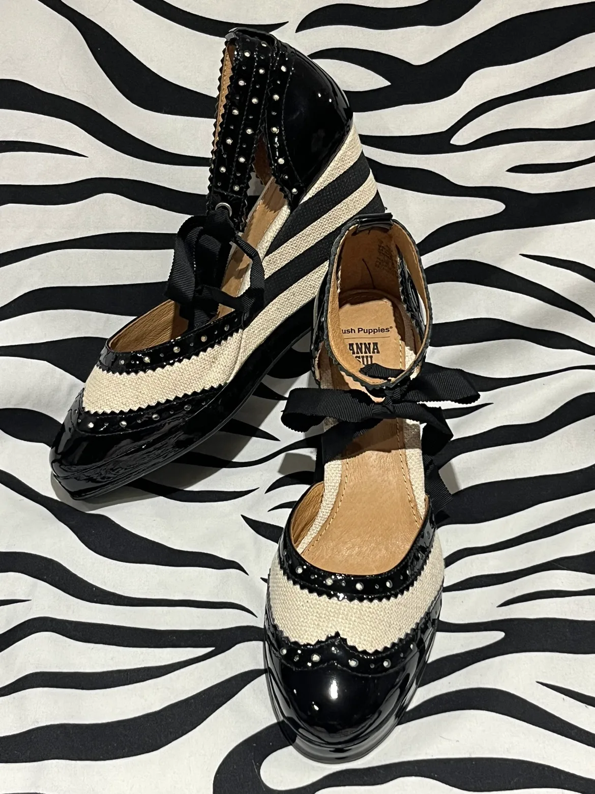 Annie Sui Size 9 Wedge Heel Shoes image indicator(2)