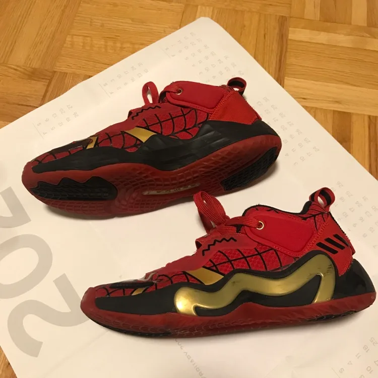 Marvel x adidas D.O.N. Issue #3 'Spider-Man' - Size 5 Youth image indicator(5)