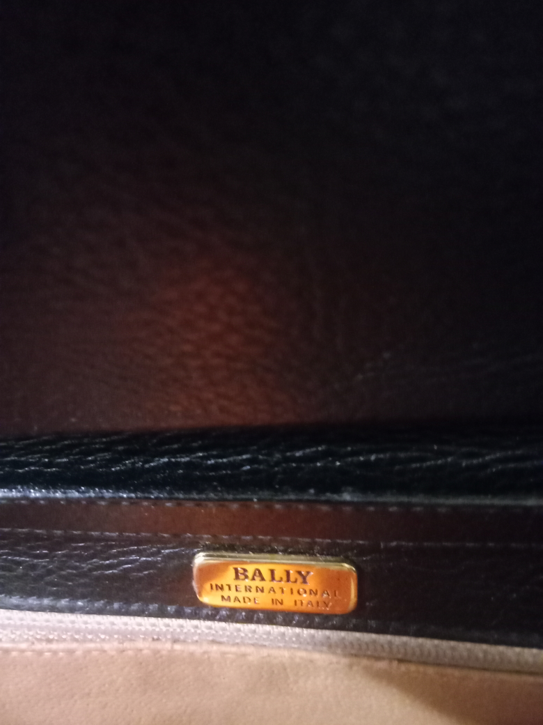 Bally Black Leather Crossbody Bag - photo 4