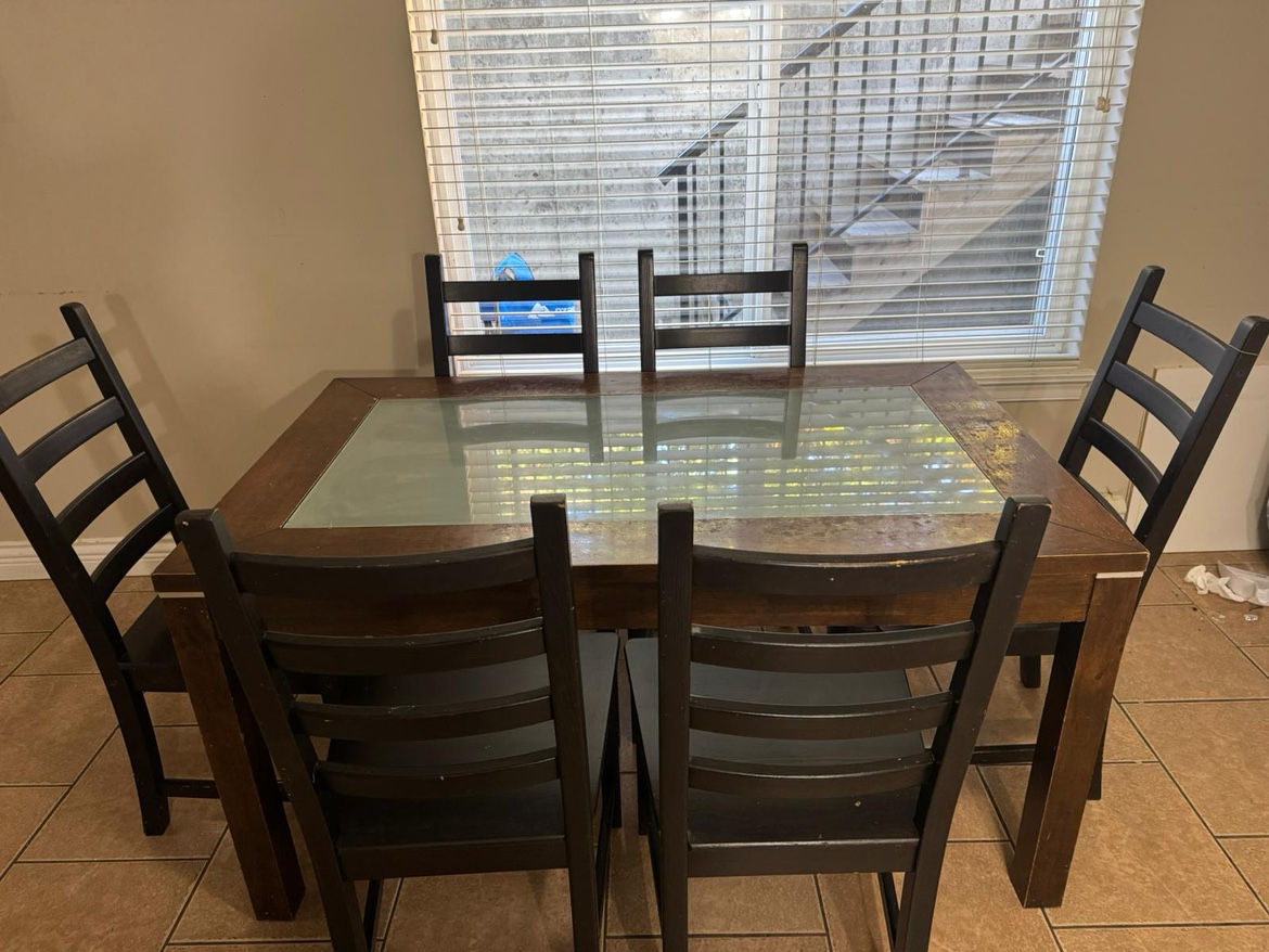 Dining Table and Chairs Set