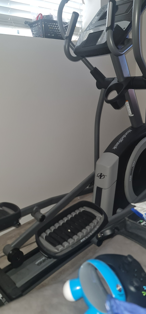 elliptical machine - photo 2