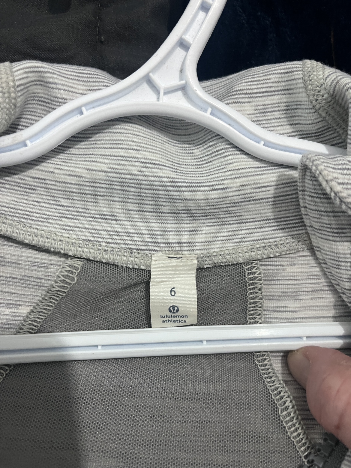 Lululemon Size 6 Jacket - photo 2