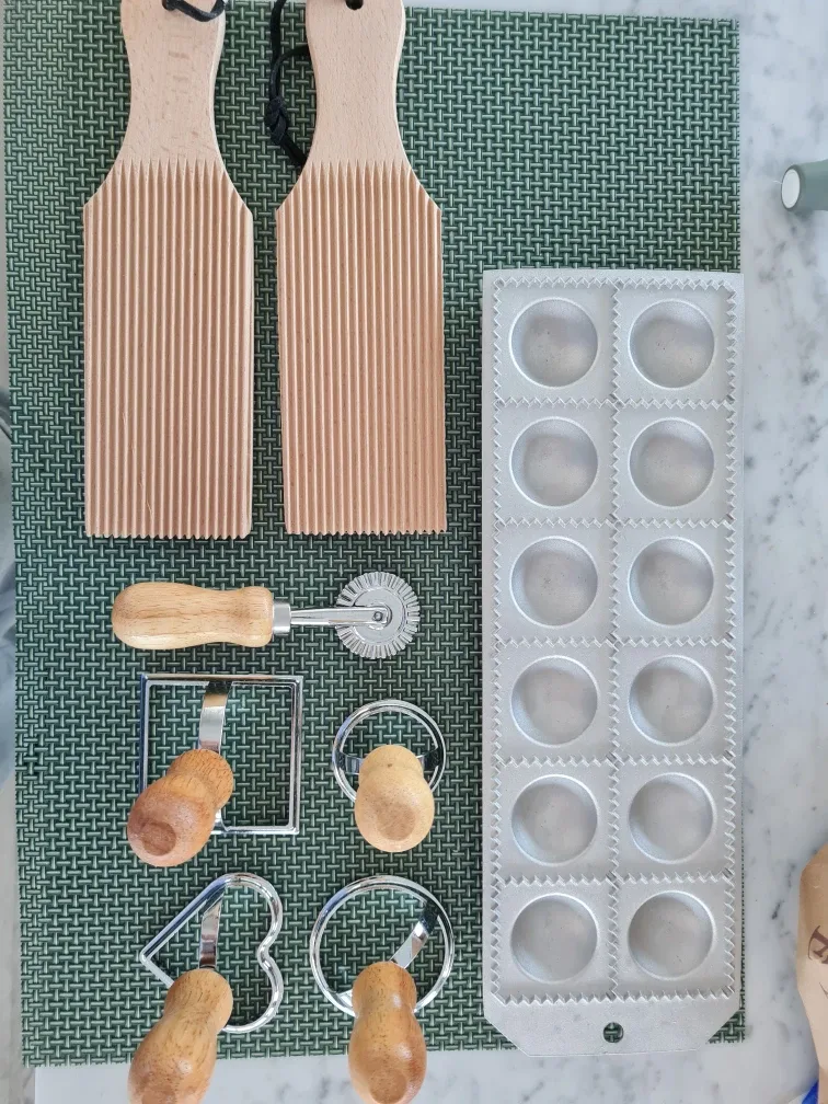 Pasta making kit /ravioli ki thumbnail