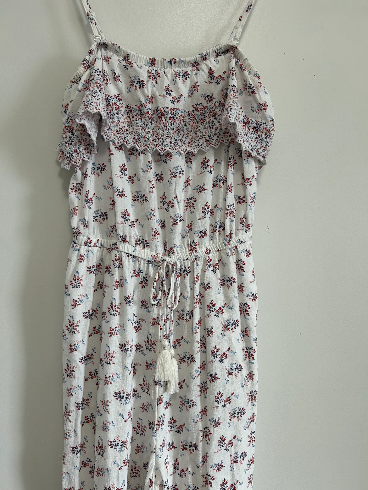 American Eagle Floral Jumpsuit image indicator(2)