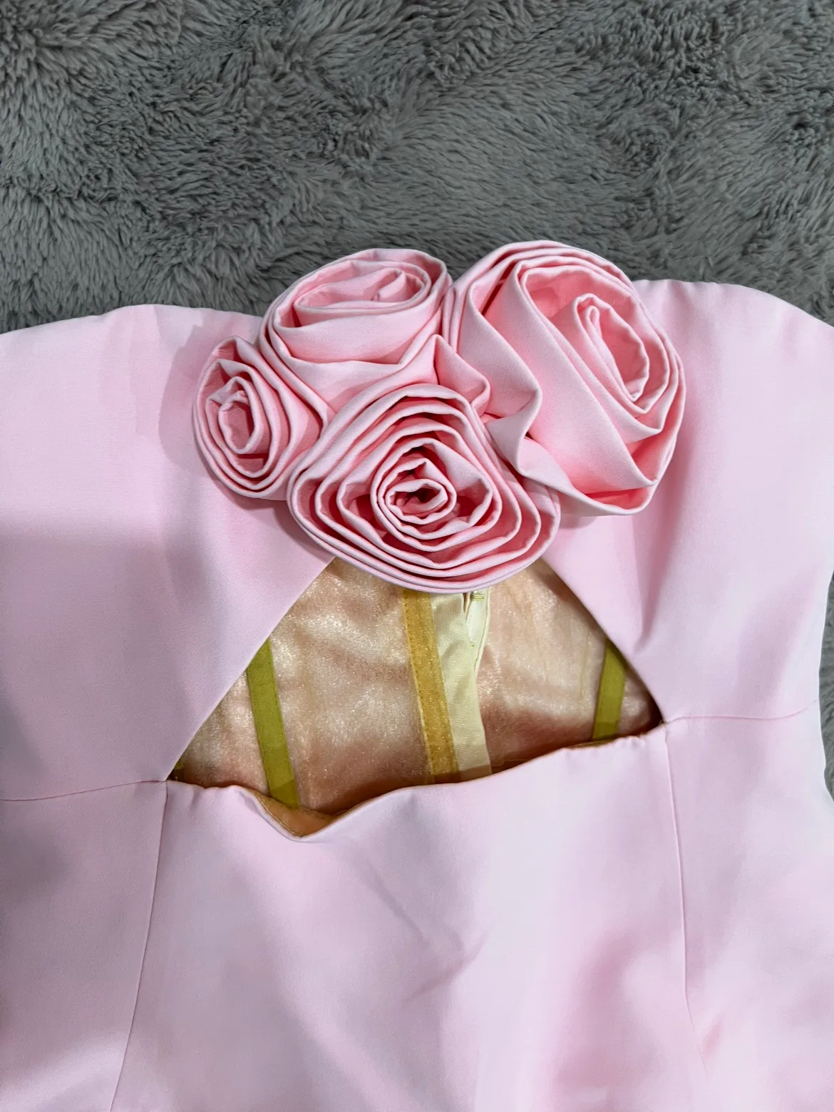 Mew mews  pink hourglass dress image indicator(4)