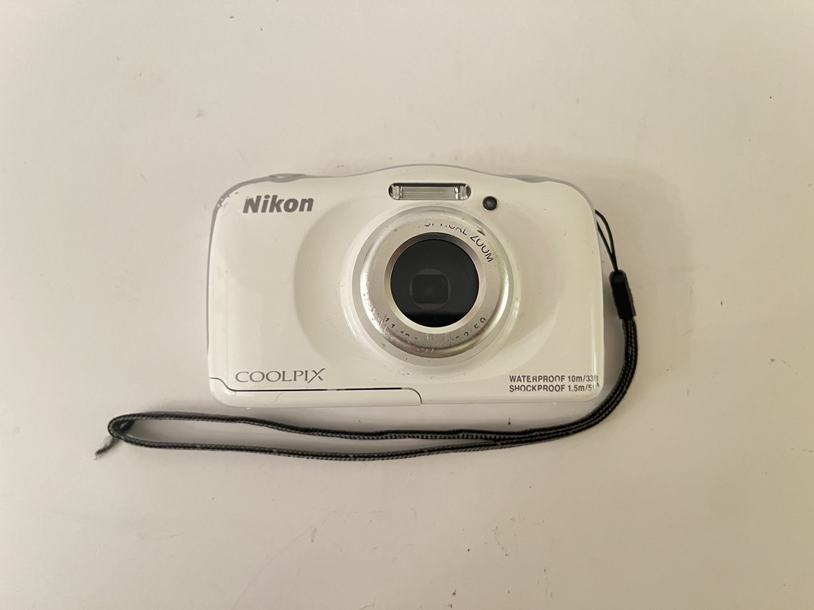 Nikon Coolpix S33 Waterproof Camera - 13.2 MP - photo 2