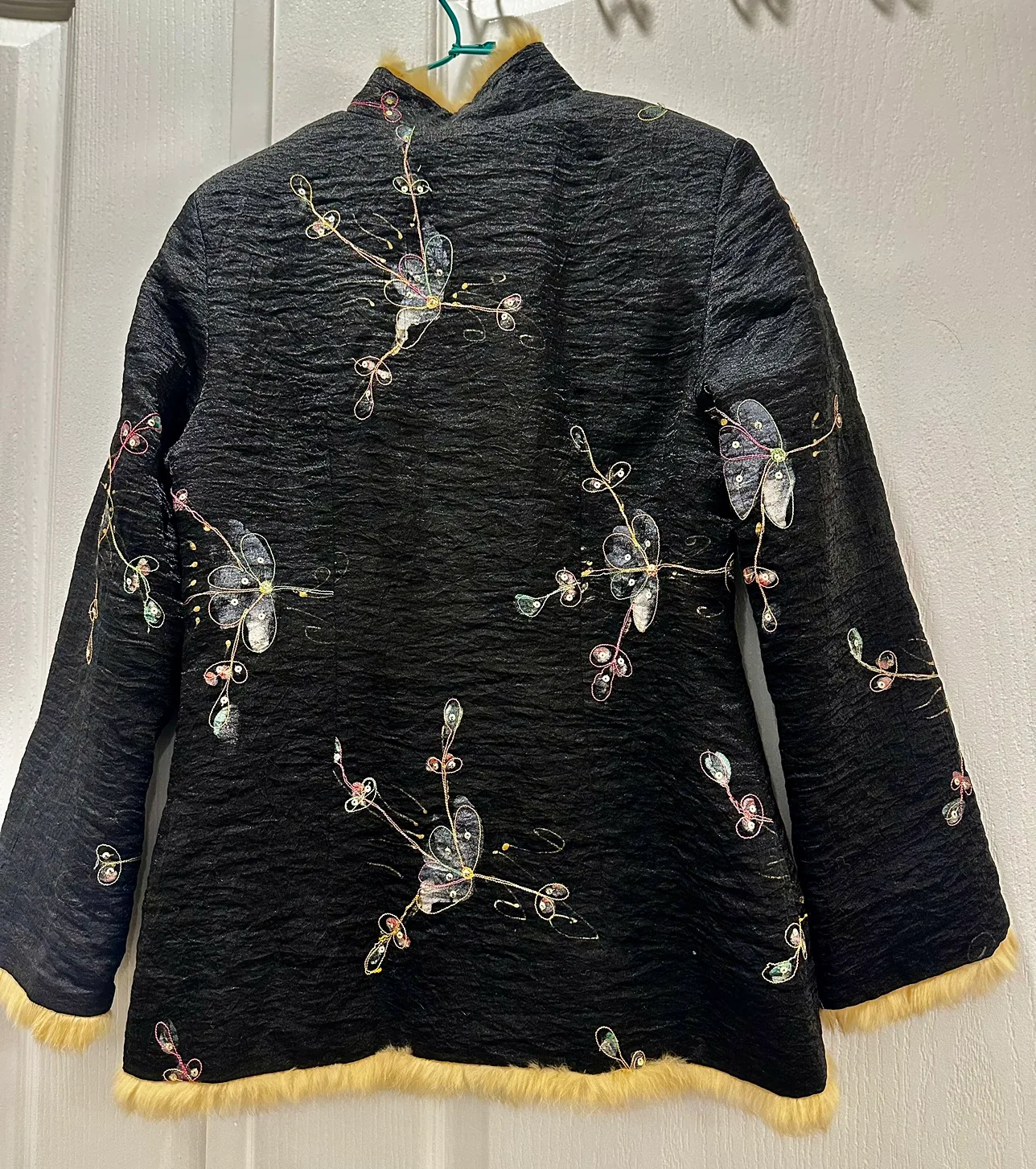 Embroidered Black pure Silk Jacket with Fur Trim image indicator(2)