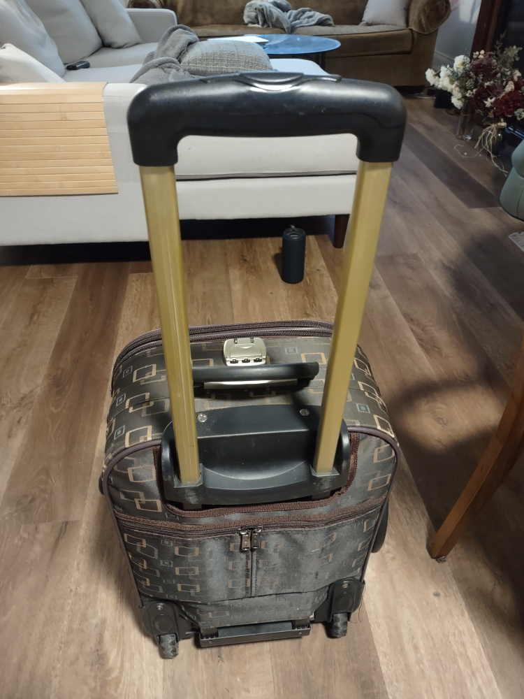 W-ZGKISS  Suitcase with Wheels - photo 5