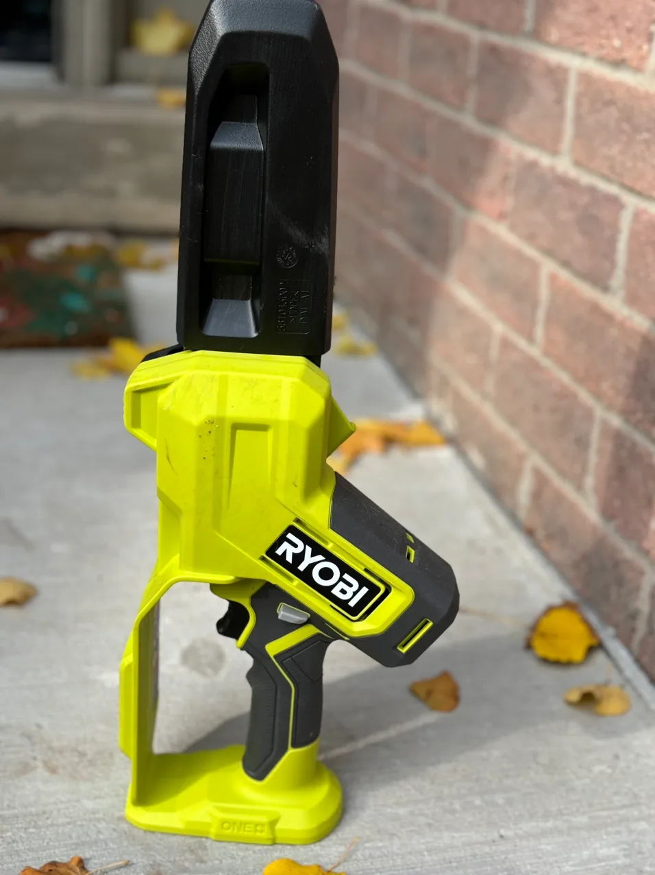 Ryobi 18V Cordless Chainsaw thumbnail