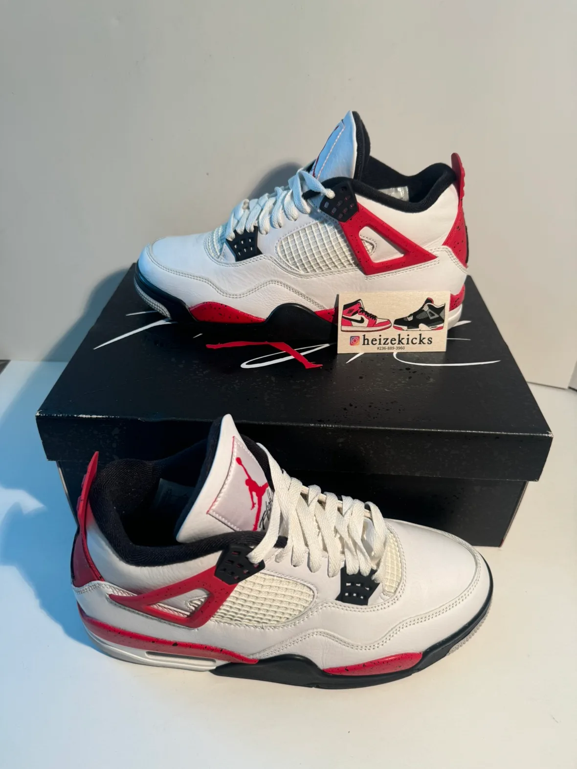 Jordan 4 Red Cement size 9.5 image indicator(2)