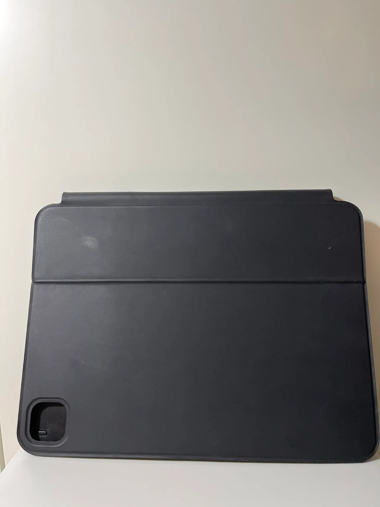 Typecase Edge Keyboard Case for iPad Pro 11” $55 image indicator(3)