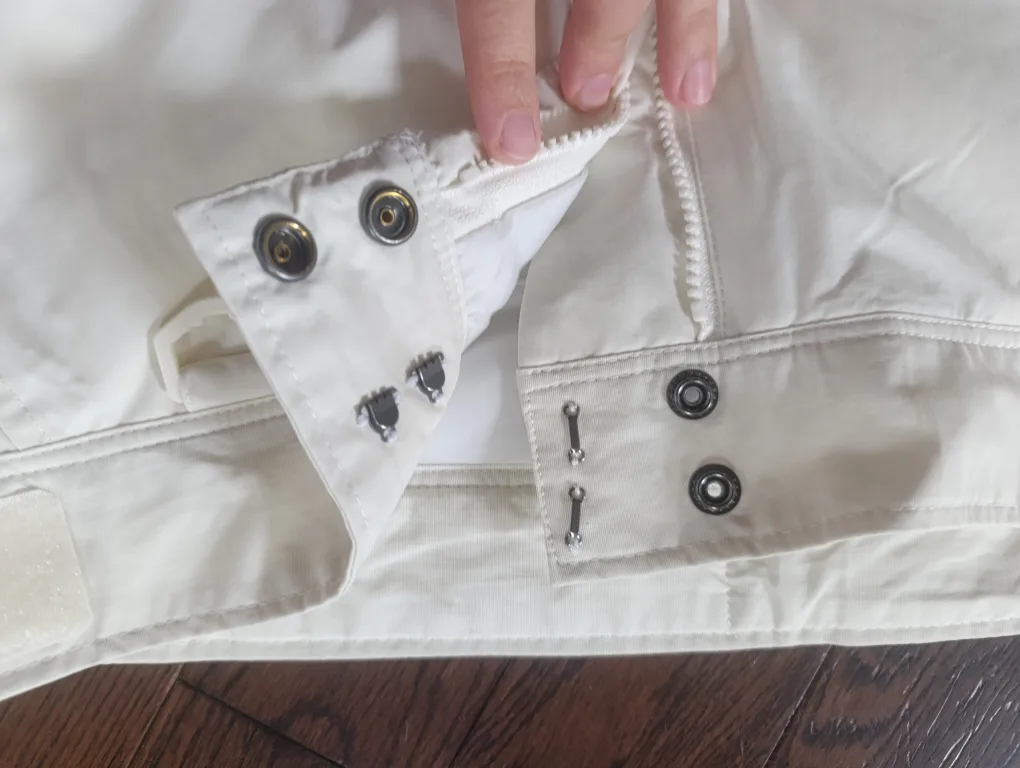 New Large Amazon Essentials Snow Pants image indicator(8)