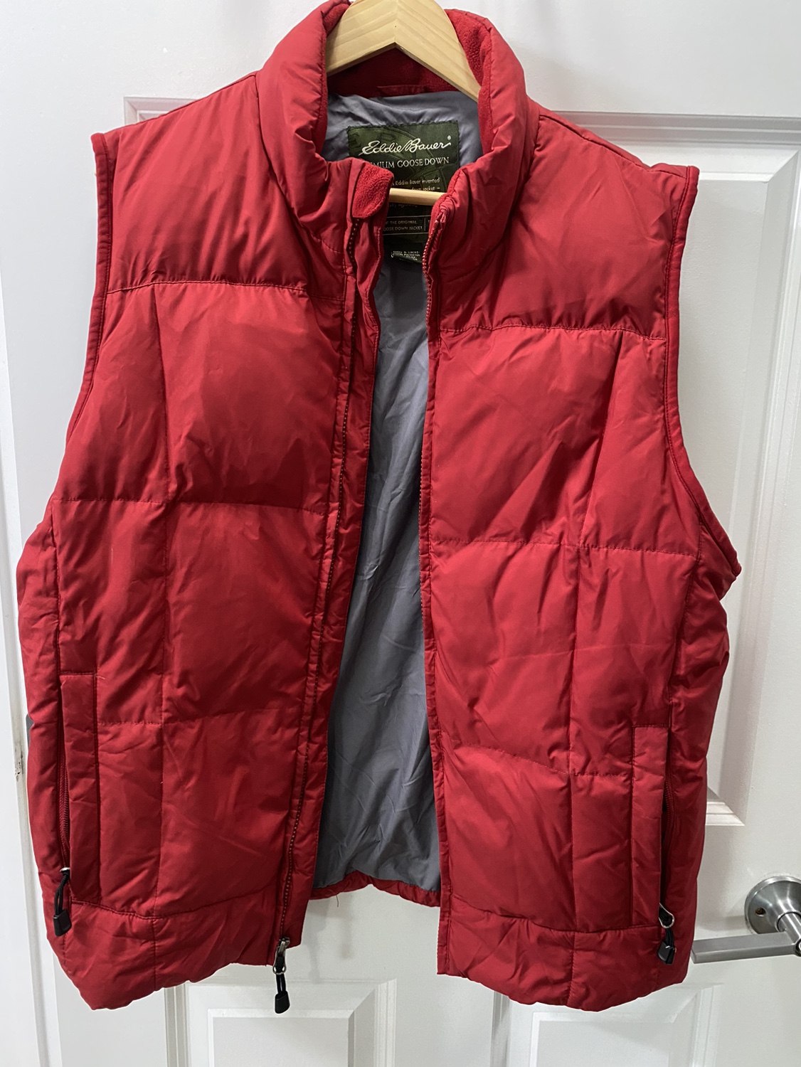 Eddie Bauer Men's Red Down Vest - photo 3