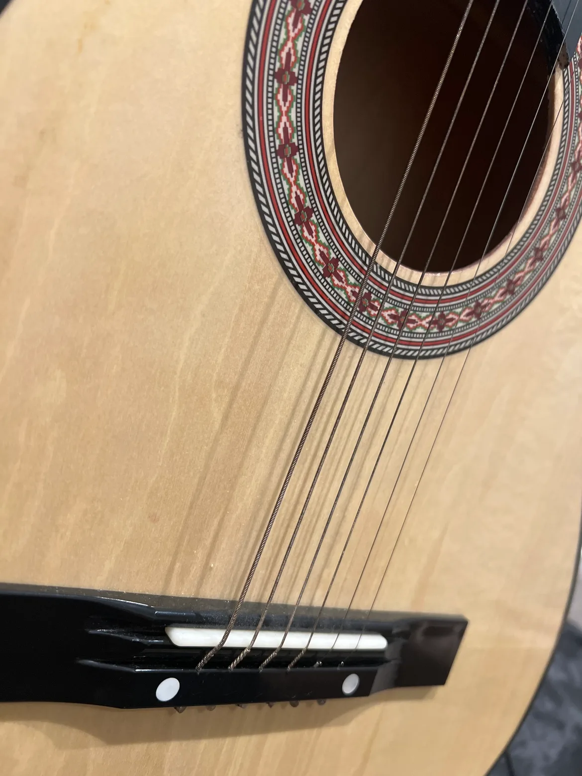 Acoustic Guitar with Case image indicator(4)