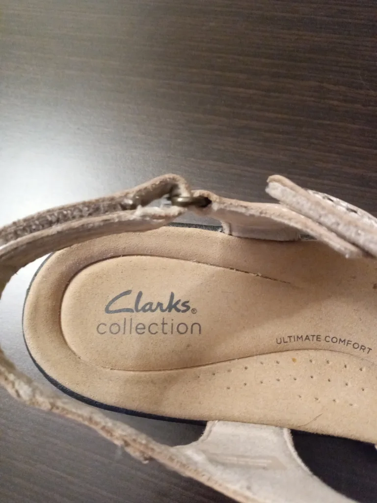 Clarks Women's Sandals #Freecycle image indicator(3)