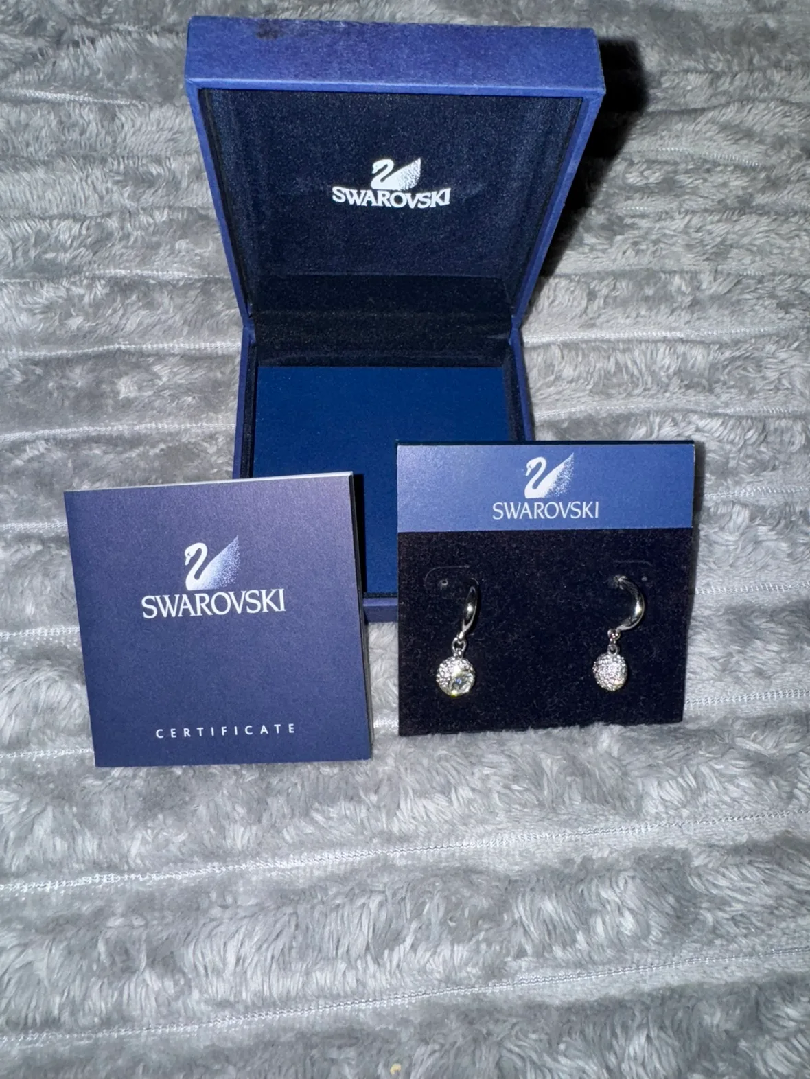 Swarovski Crystals Earrings image indicator(4)