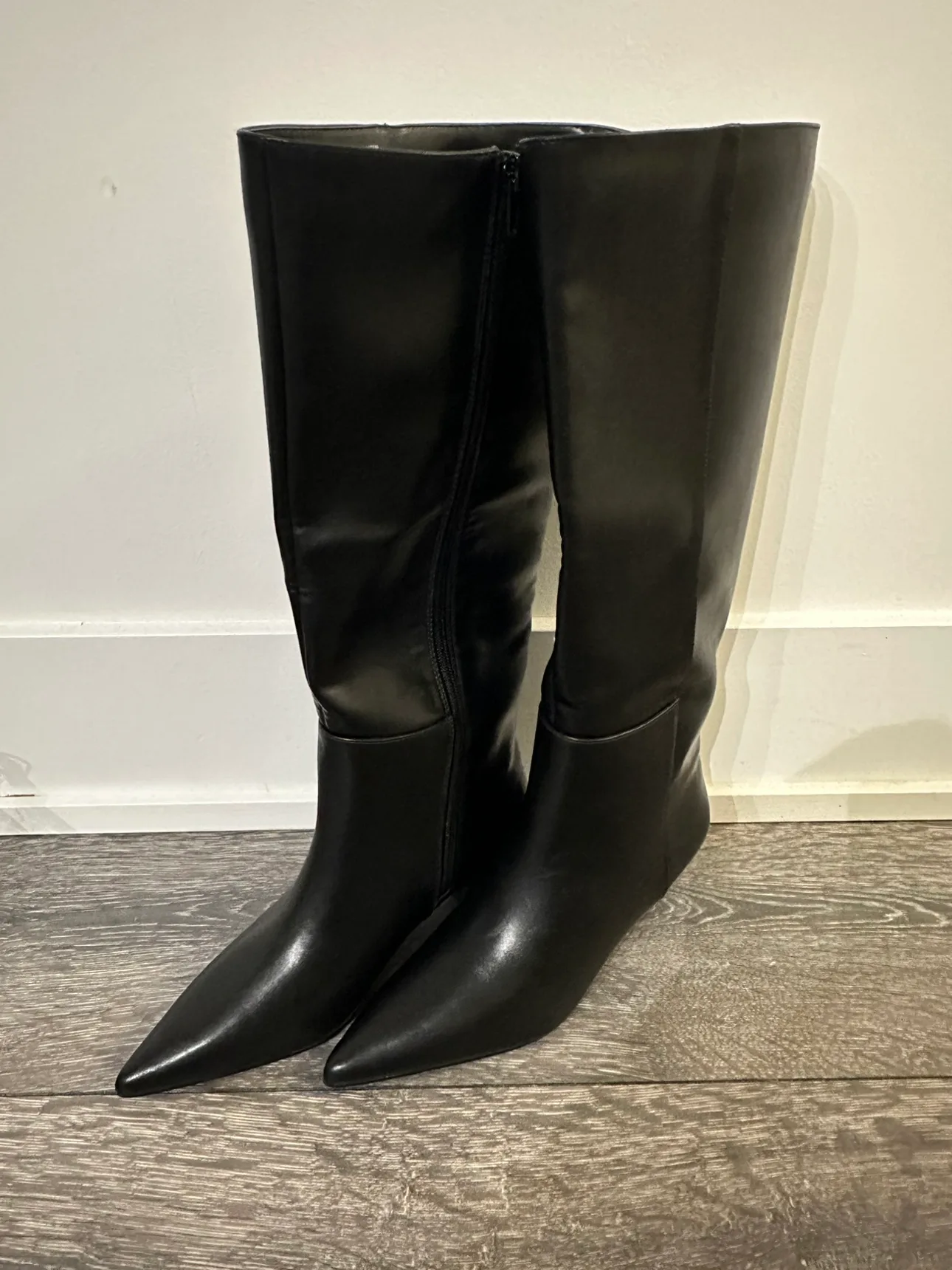 Black Knee-high Boots thumbnail