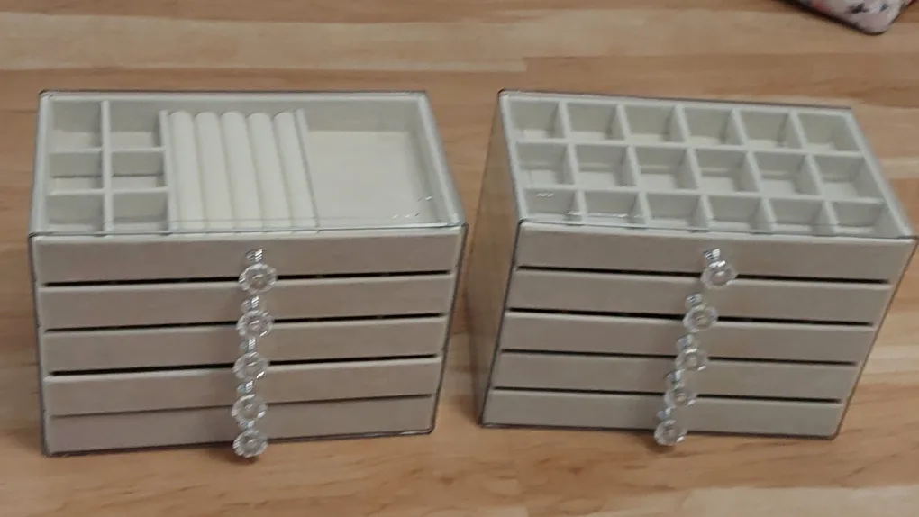 BNIB 5-Tier Jewelry Box with Velvet Lining and Crystal Handles image indicator(7)