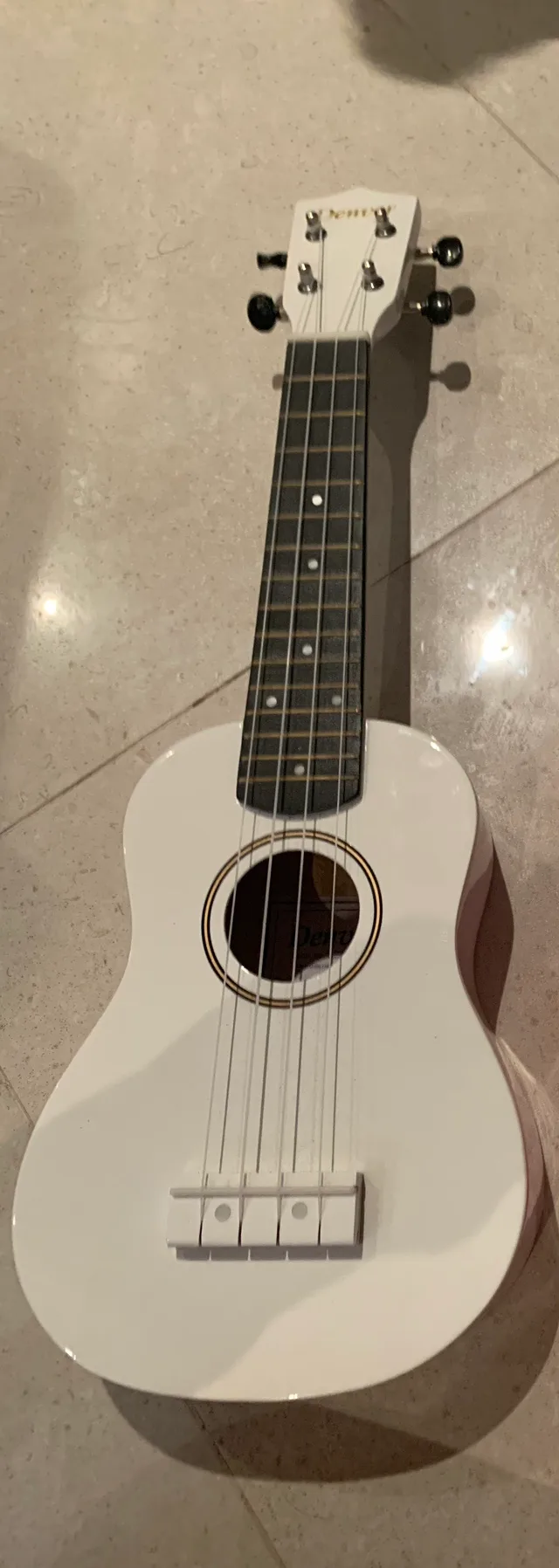 Denver ukelele white thumbnail