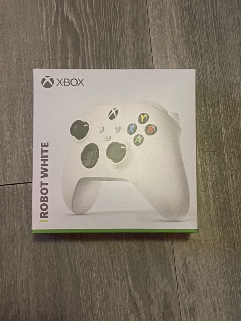 Xbox Series X/S Controller (UNOPENED) - Robot White