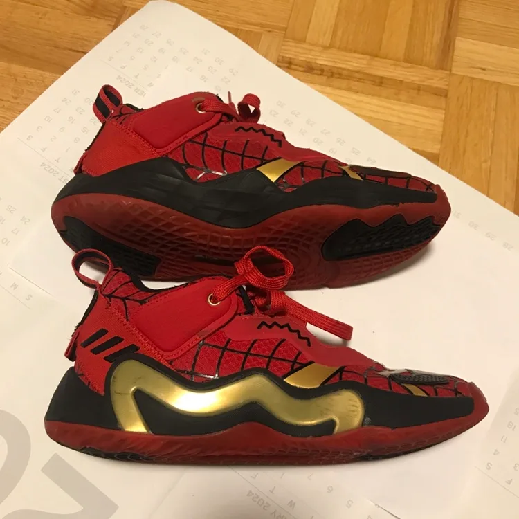 Marvel x adidas D.O.N. Issue #3 'Spider-Man' - Size 5 Youth image indicator(8)