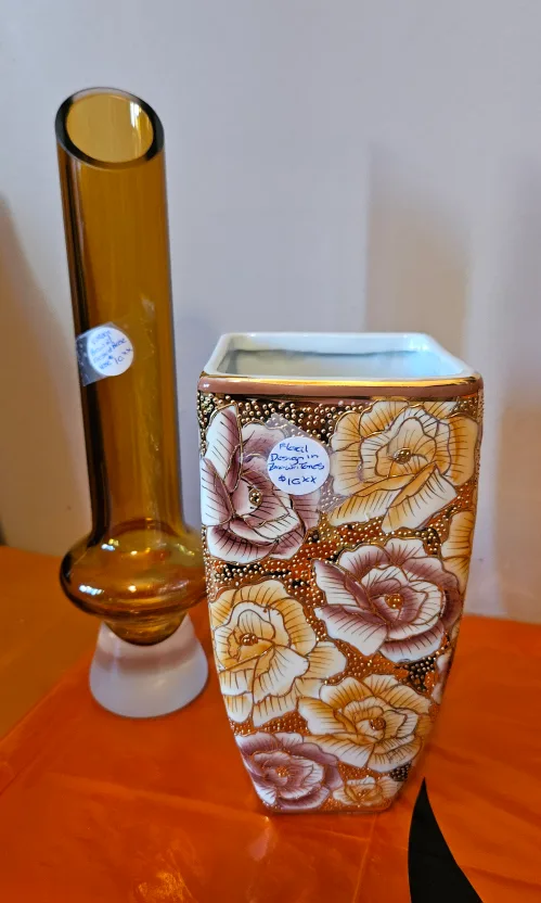 Vases 💐 image indicator(2)