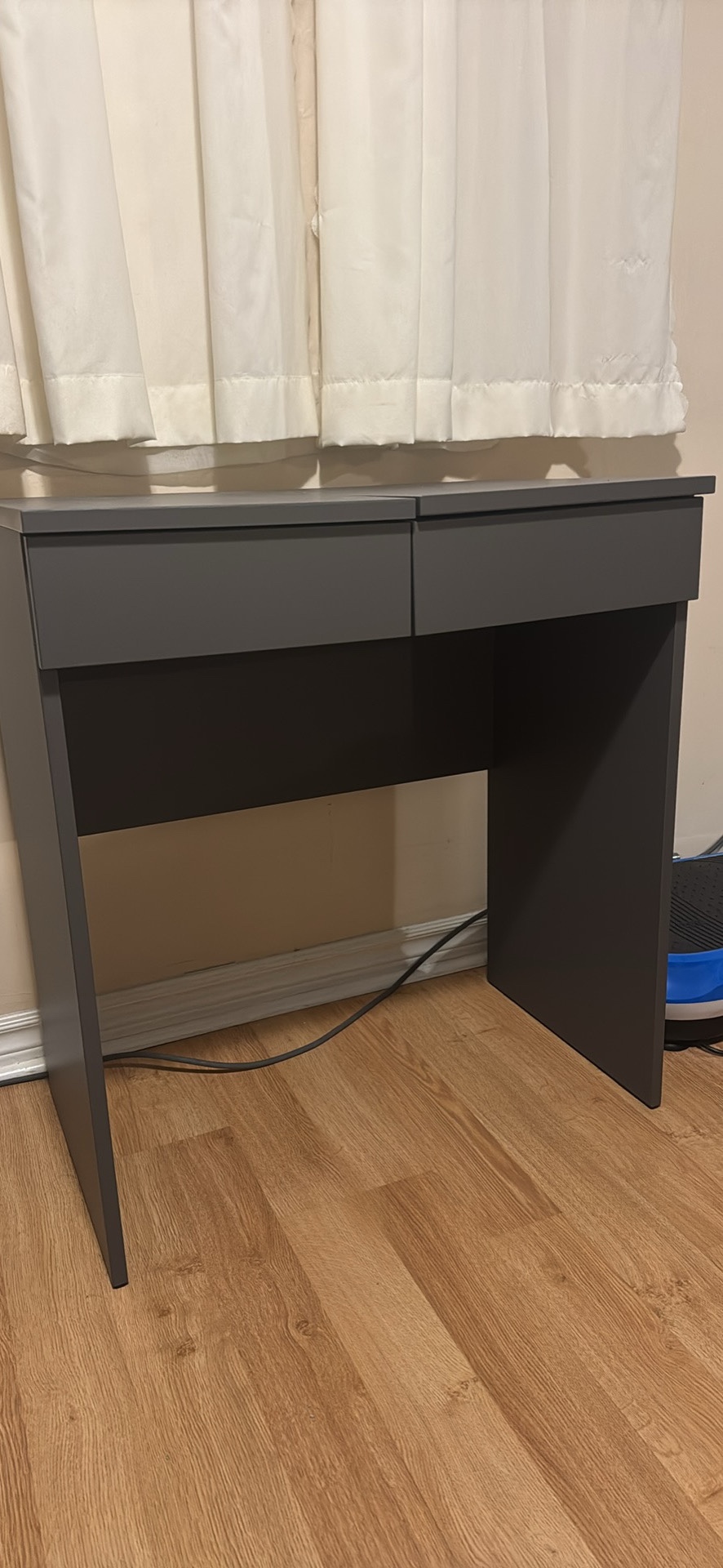 Dressing table with mirror Ikea - photo 5