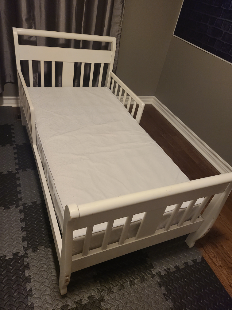 White Toddler Bed - photo 4