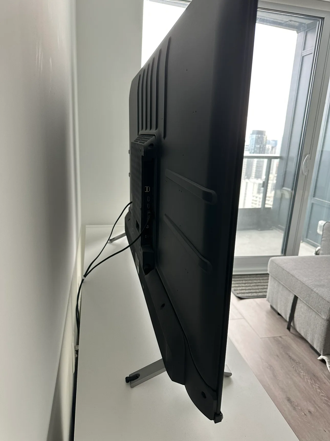 Toshiba 55" 4K UHD Fire TV (Smart TV) image indicator(6)