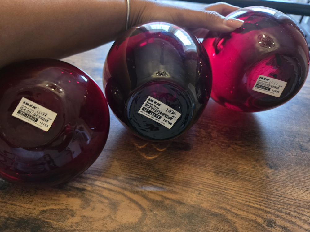 Retired IKEA vases - Set of 3 Ruby Red Salong Art Glass Vases - photo 3