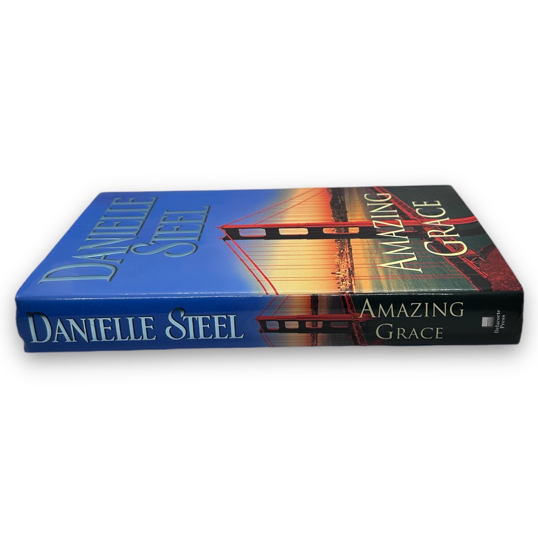 Amazing Grace by Danielle Steel - Hardcover - photo 3