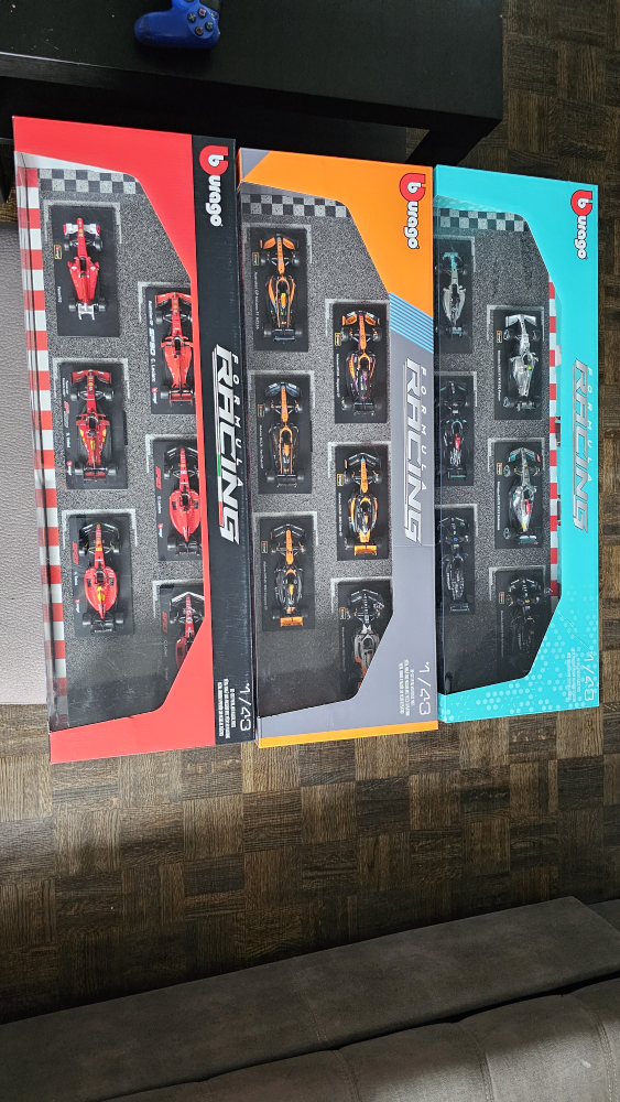 Bburago Formula 1 Racing Cars - photo 5